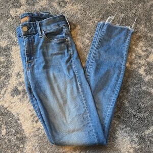 MOTHER Looker Ankle Fray Jeans